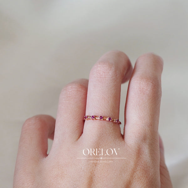 Dotty Ring Ruby - 18k/ 75% Rose Gold