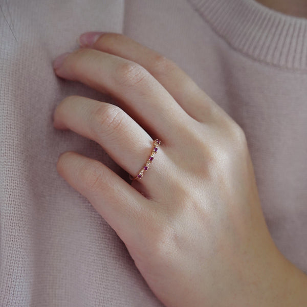 Dotty Ring Ruby - 18k/ 75% Rose Gold