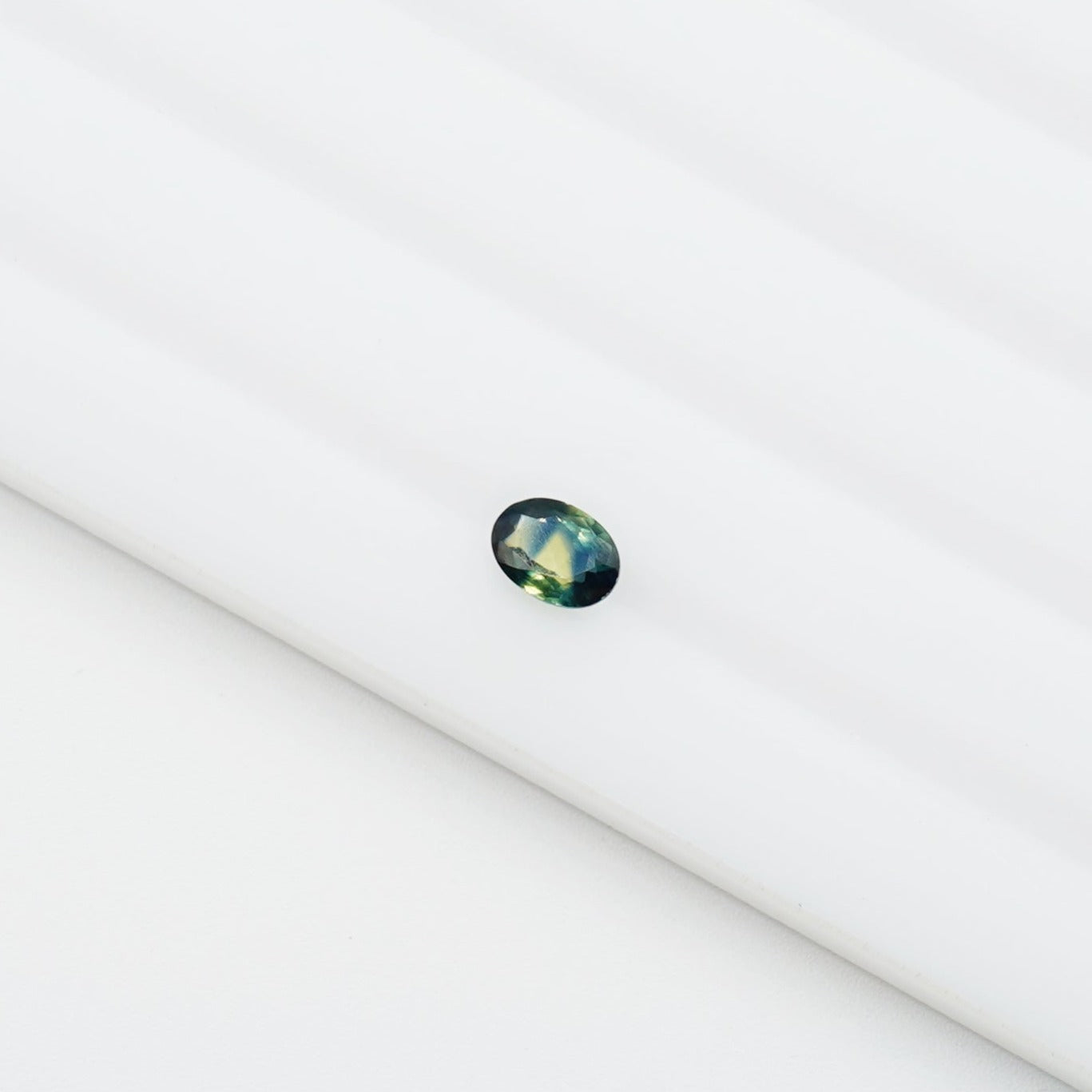 1.13ct Natural Bi-color Sapphire